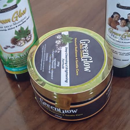 GreenGlow Deep Detox Scrub